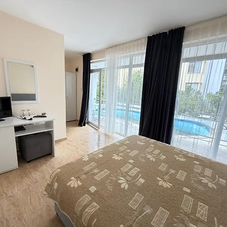 Daisy Guest house 4*